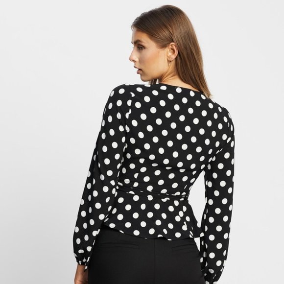 Atmos & Here,  Long Sleeve Wrap Blouse, New with original tags, - Picture 3 of 3